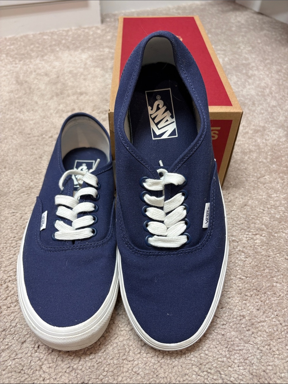 Vans Navy Canvas Lace-up Sneakers with White Trim like new w original box